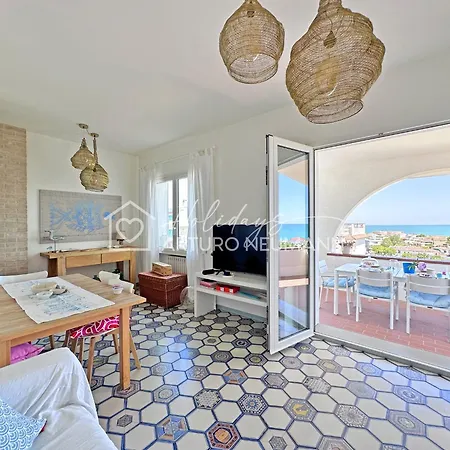 245 - Strepitoso Trilocale Al Primo Piano Con Bellissima Vista Mare - Inclusa Al White Club
