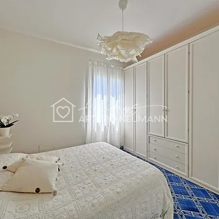 245 - Strepitoso Trilocale Al Primo Piano Con Bellissima Vista Mare - Inclusa Al White Club Apartman Marcelli